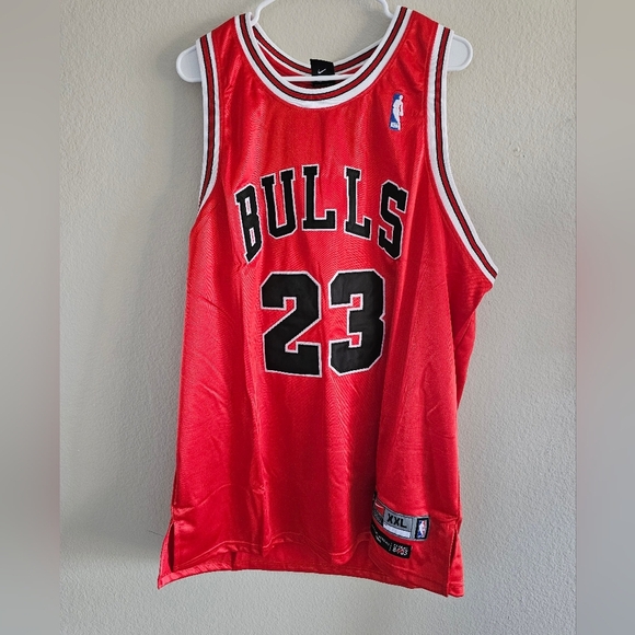 Chicago Bulls Jordan 23 Vintage Jersey - Picture 1 of 5